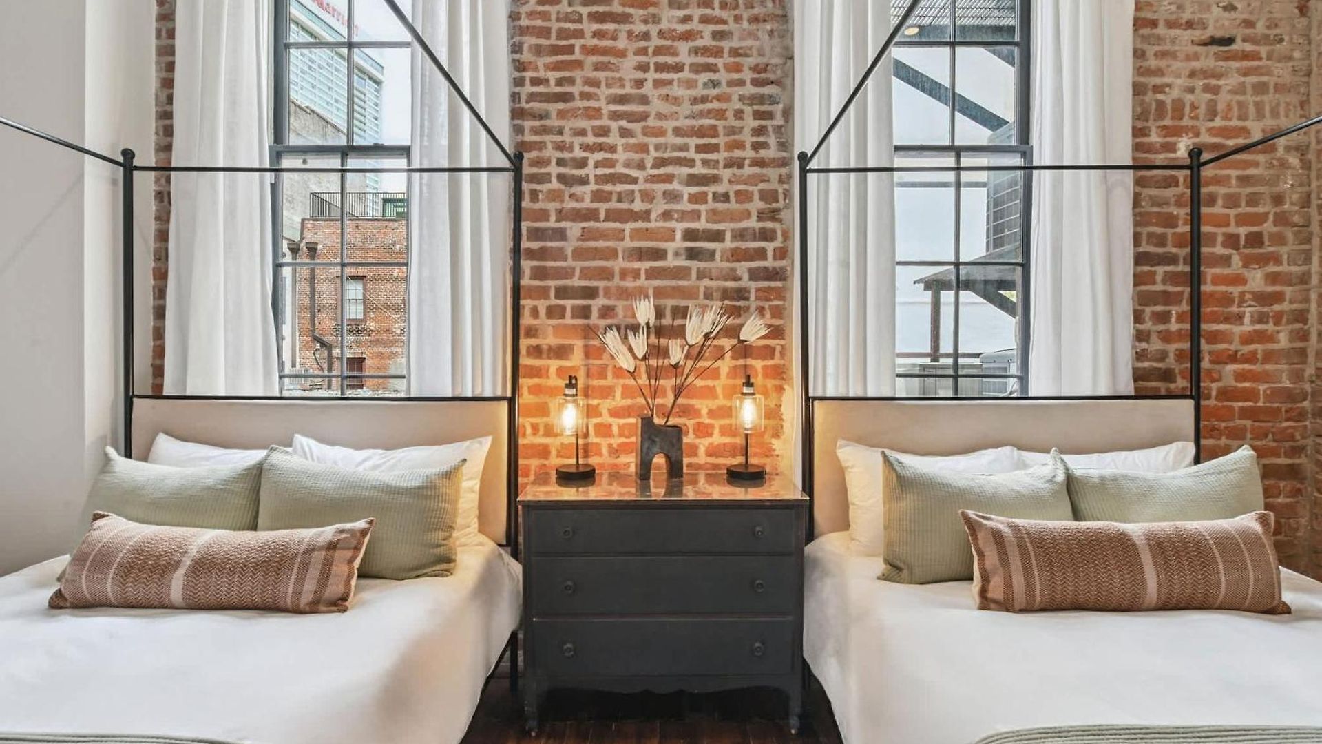 Chic Renovated Fq-casino Apartment New Orleans