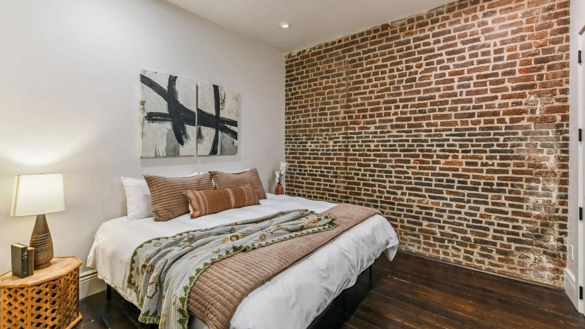 Grand 4 Combo Near French Quarter 8br 8ba Apartment