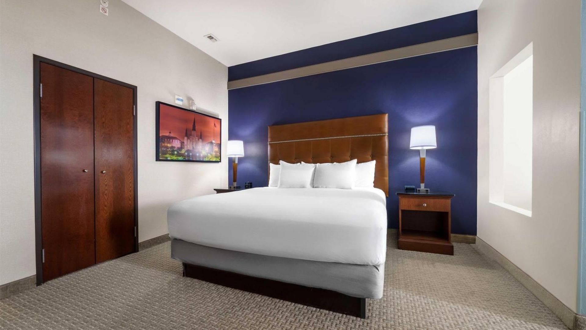 Drury Plaza 4*