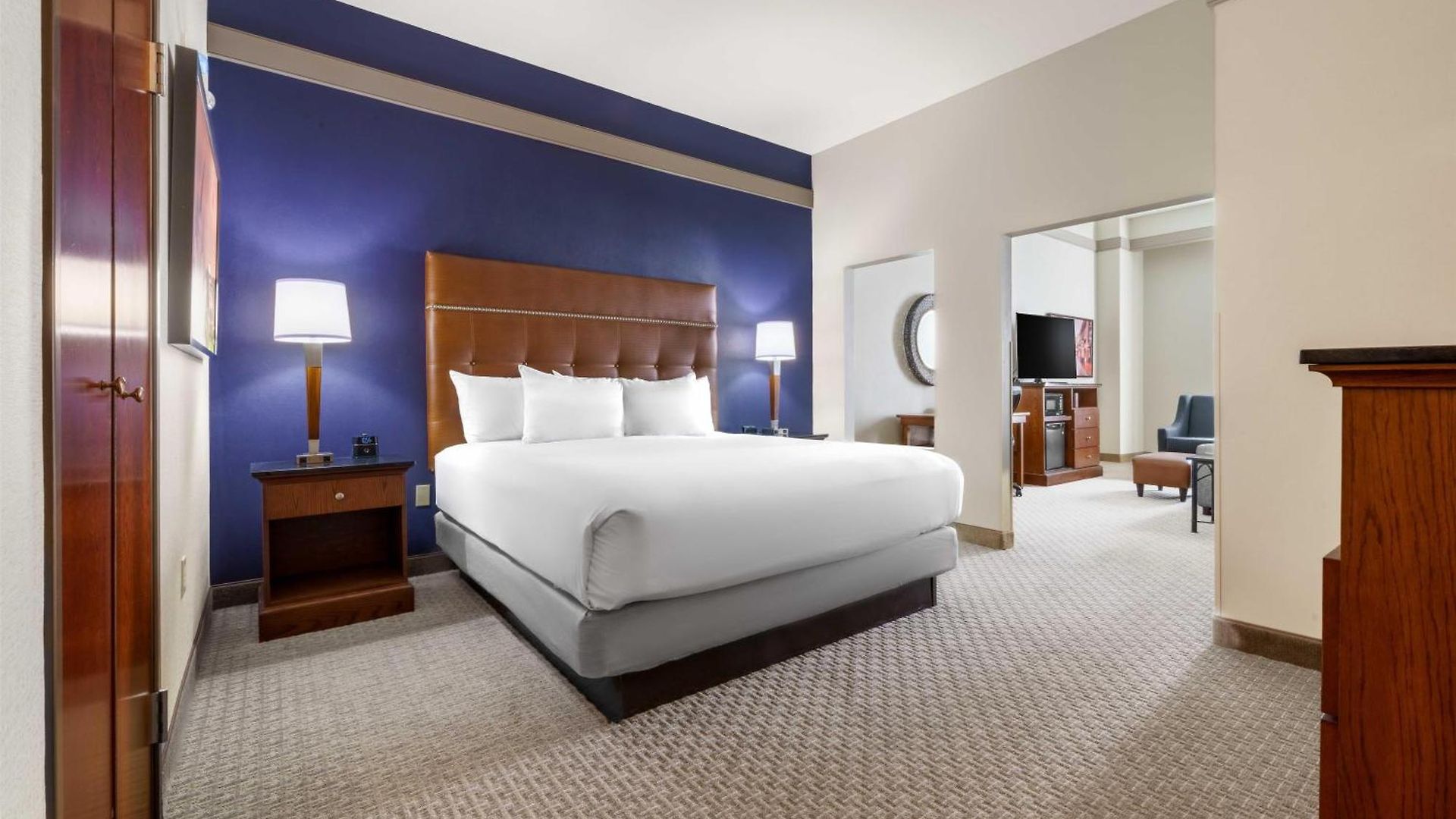 Drury Plaza Hotel