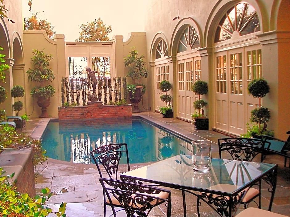 Hotel Bienville House 3*