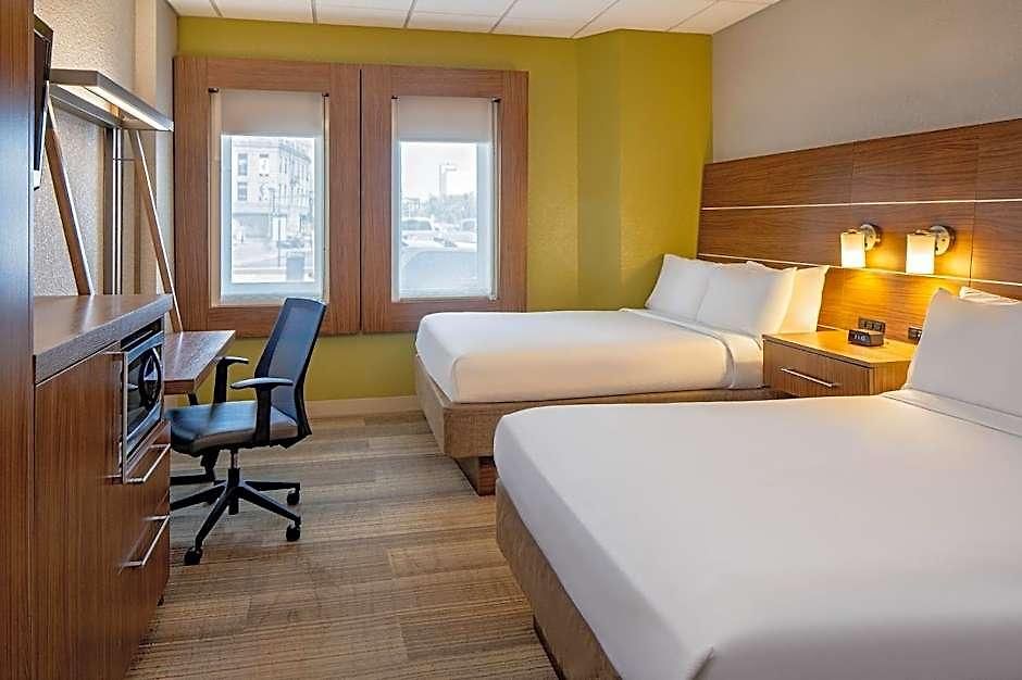 Express Downtown By Ihg Hotel