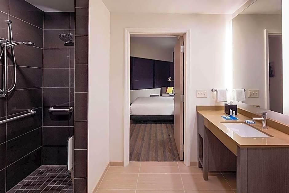 Hyatt House Downtown Hotel