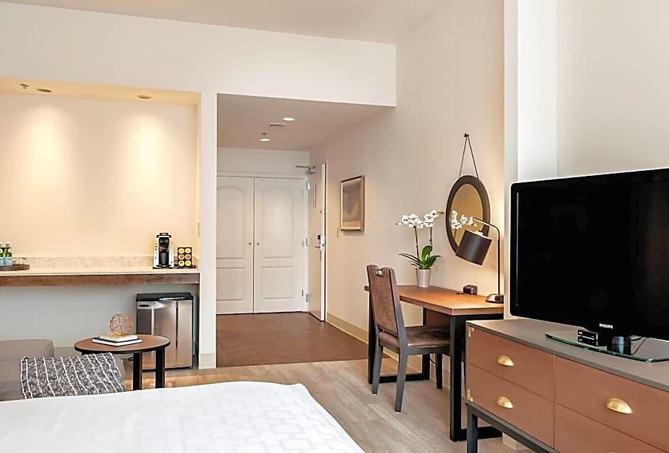St Charles Coach House, An Ascend Collection Hotel New Orleans