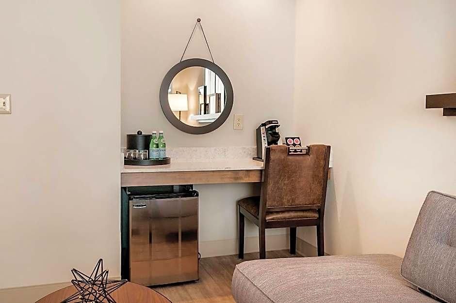 St Charles Coach House, An Ascend Collection Hotel New Orleans