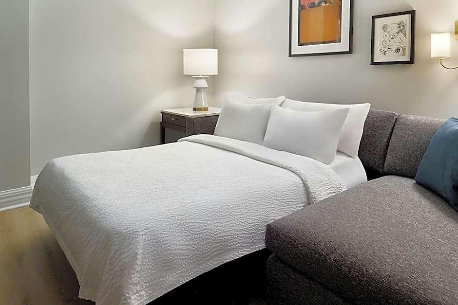 Hotel Courtyard By Marriott French Quarter/iberville New Orleans