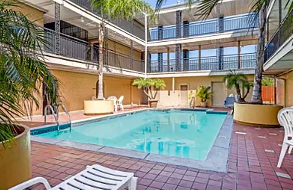 Super 8 By Wyndham 2*
