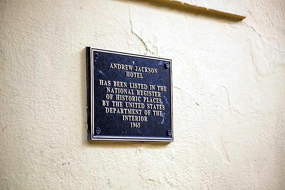 Hotel Andrew Jackson French Quarter 3*