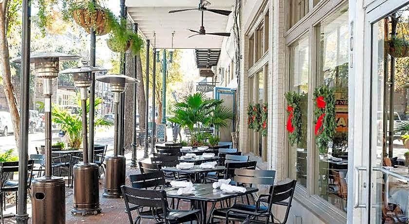 The Lafayette By Kasa Living Hotel New Orleans