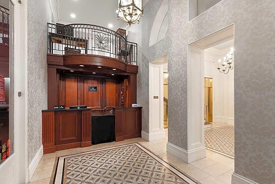The Lafayette By Kasa Living Hotel New Orleans