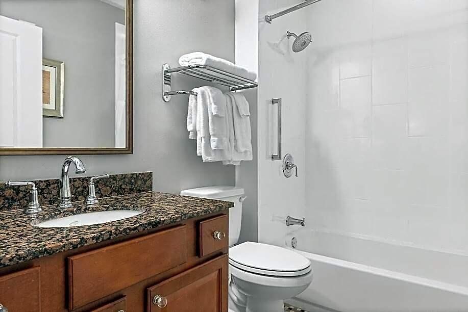 Club Wyndham La Belle Maison Hotel New Orleans