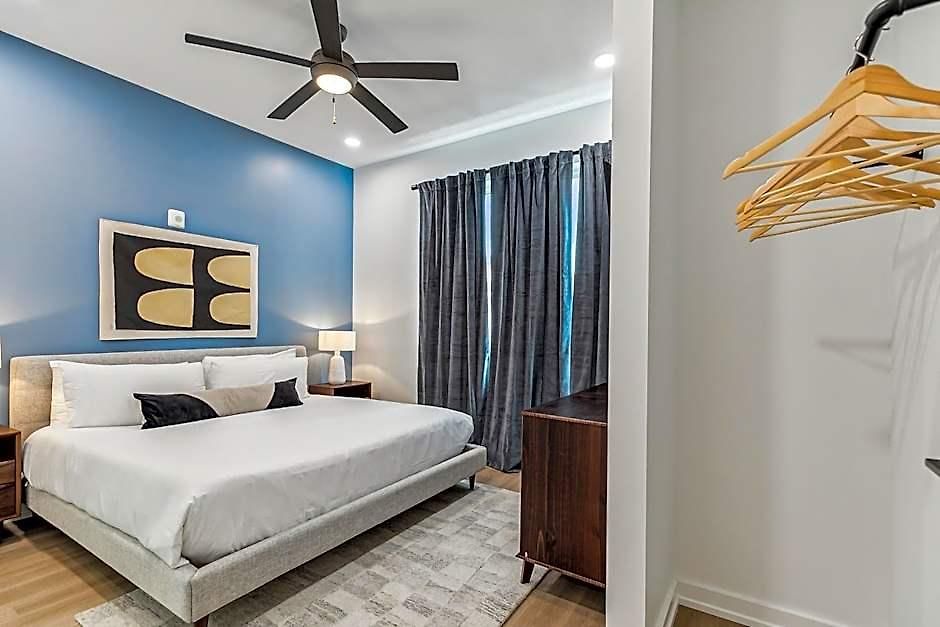 Hotel The Revelry