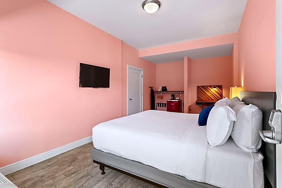 The Iris Hotel