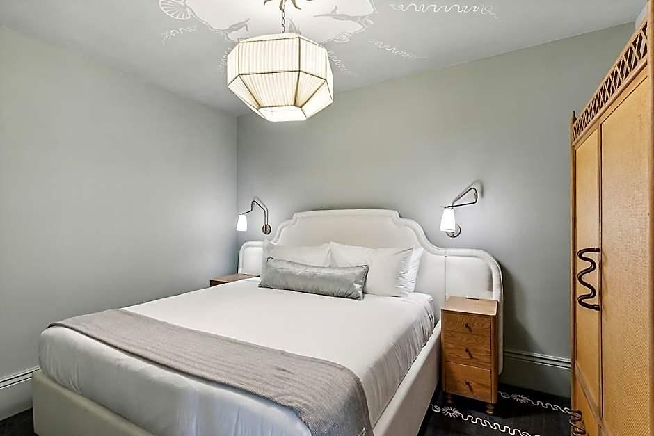 Perle Aparthotel New Orleans