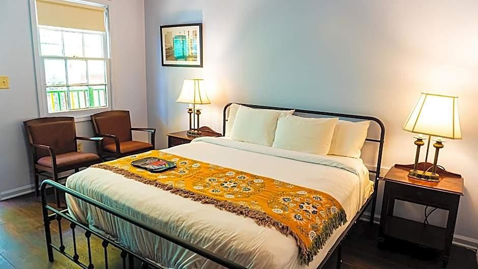 Historic Mardi Gras Hotel