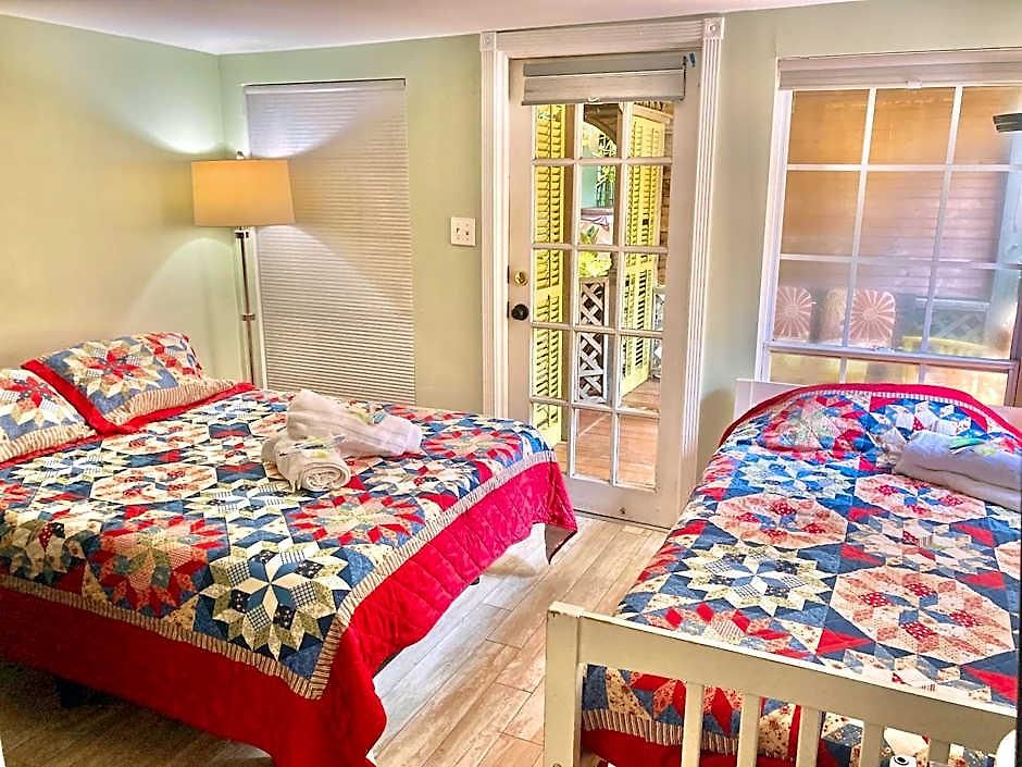 Madame Isabelle's House Hostel New Orleans