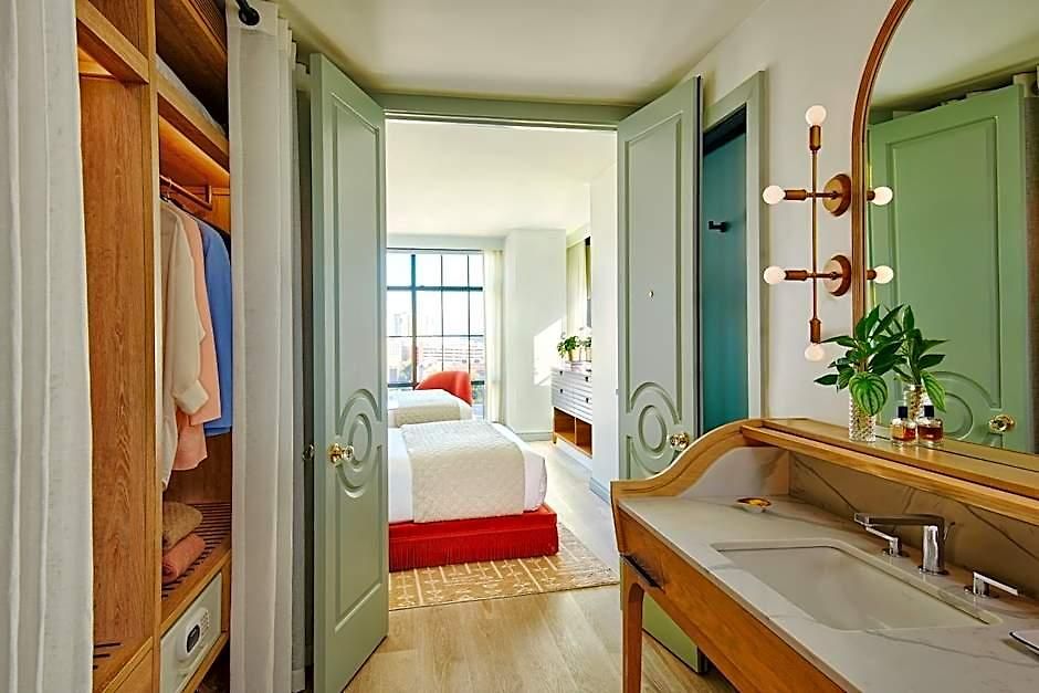 Hotel Virgin New Orleans