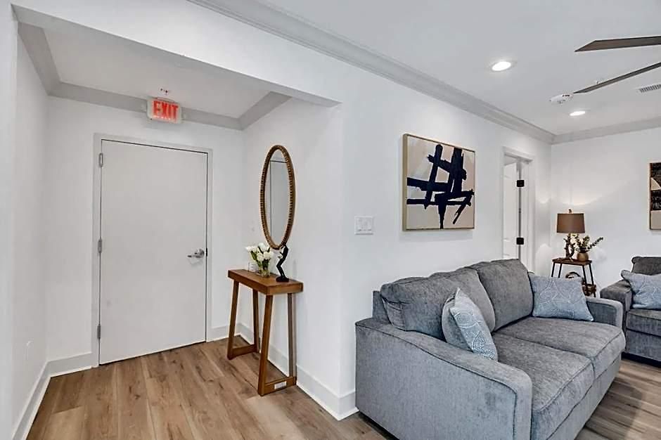 Hotel Spectacular Sleep 20 Near Fq W Pool *