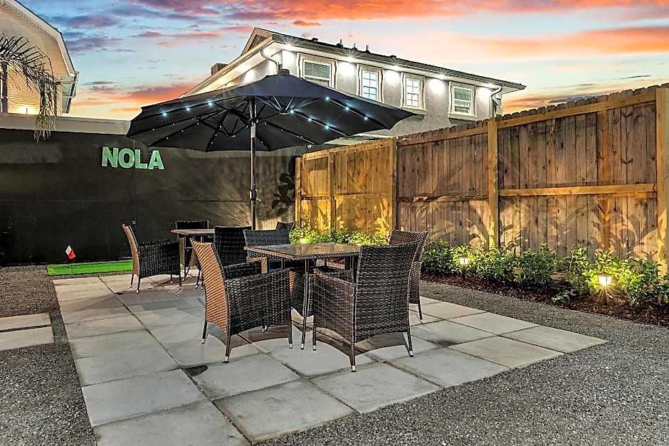 Sleeps 24-spacious Near Fq W Pool Hotel New Orleans