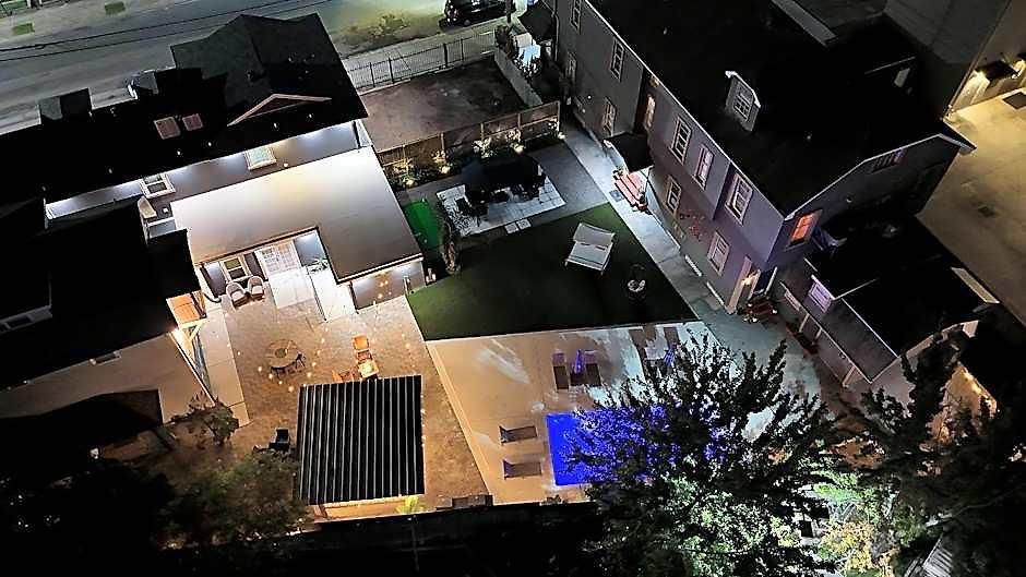Sleeps 24-spacious Near Fq W Pool Hotel New Orleans