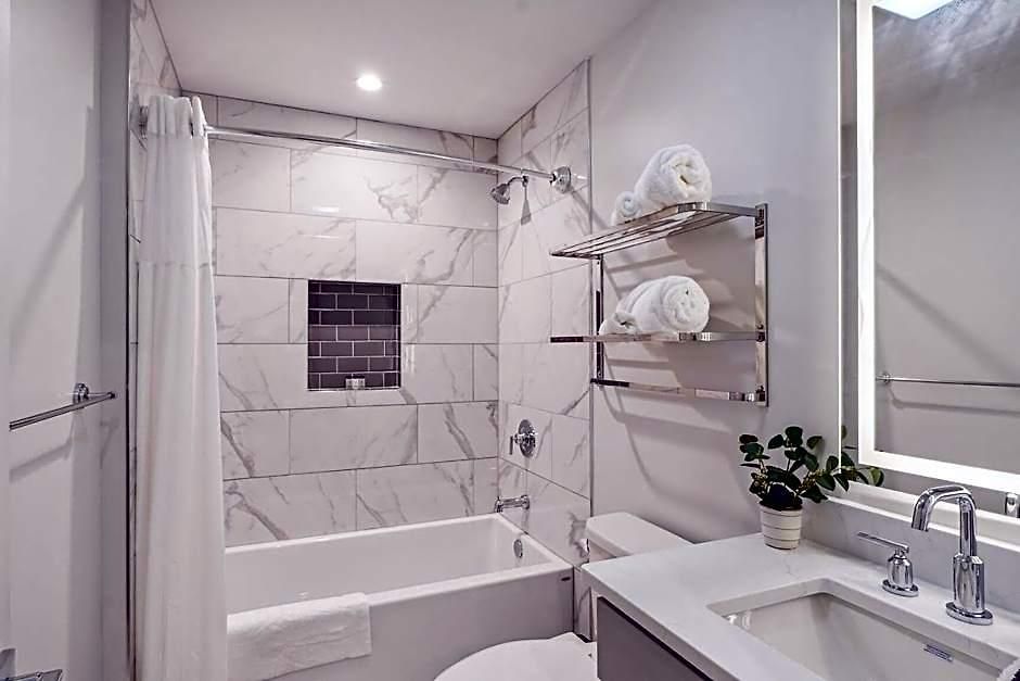 The Eleanor Hotel *