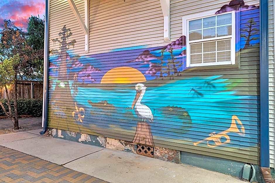 Sleeps 24-spacious Near Fq W Pool Hotel New Orleans