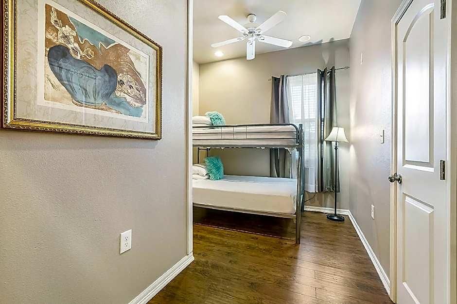 Modern, Spacious With Luxury Amenities 3* New Orleans
