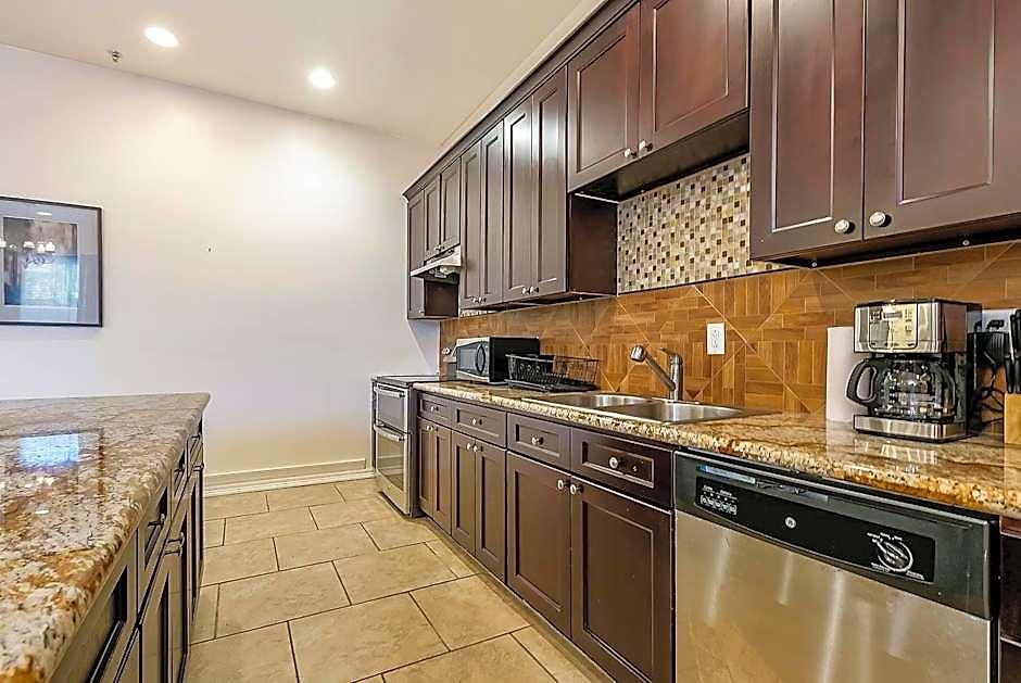 Modern, Spacious With Luxury Amenities Aparthotel 3*