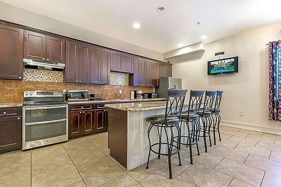 Aparthotel Modern, Spacious With Luxury Amenities