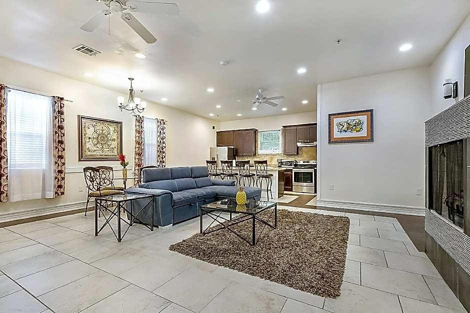Modern, Spacious With Luxury Amenities 3*
