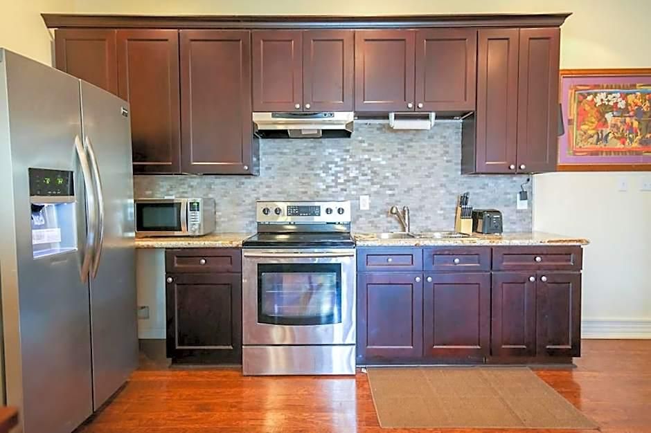 Stylish 4br In Downtown By Hosteeva Aparthotel
