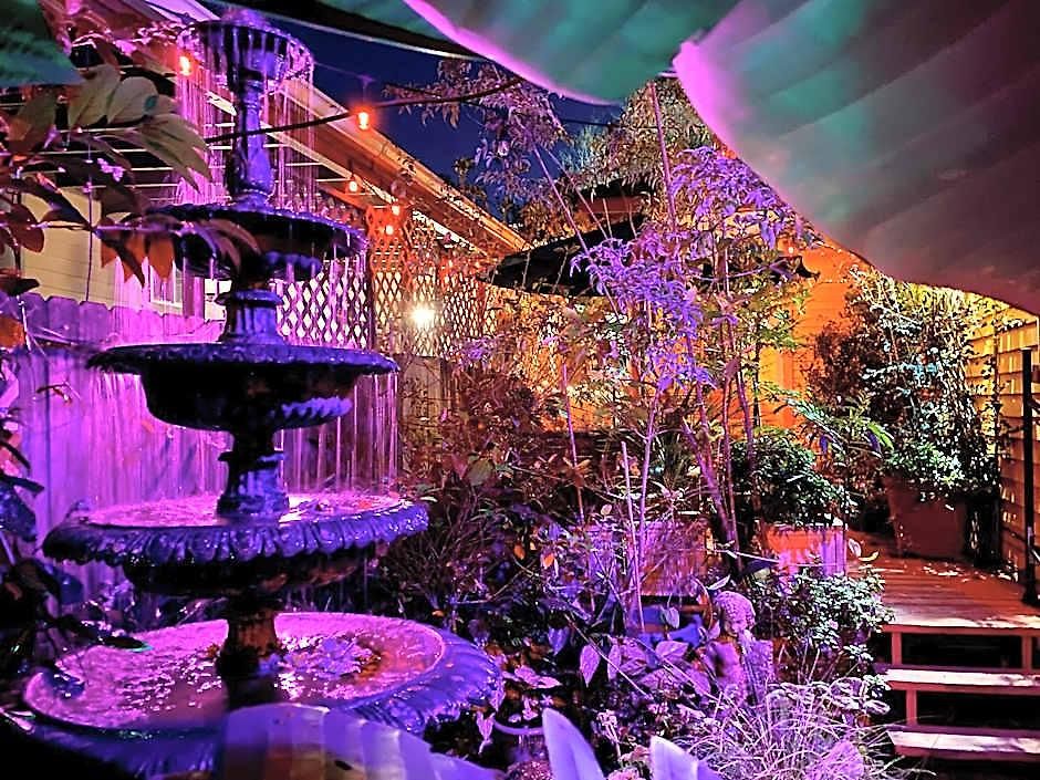 Inn The Blue60 Marigny Inn 3*