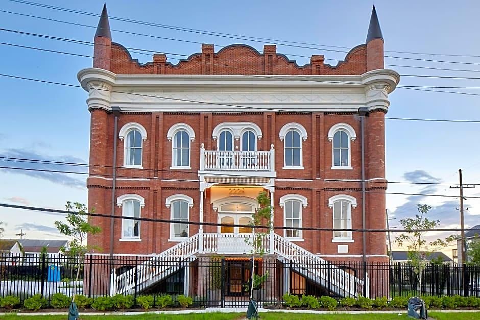 Sonder Gravier Place New Orleans