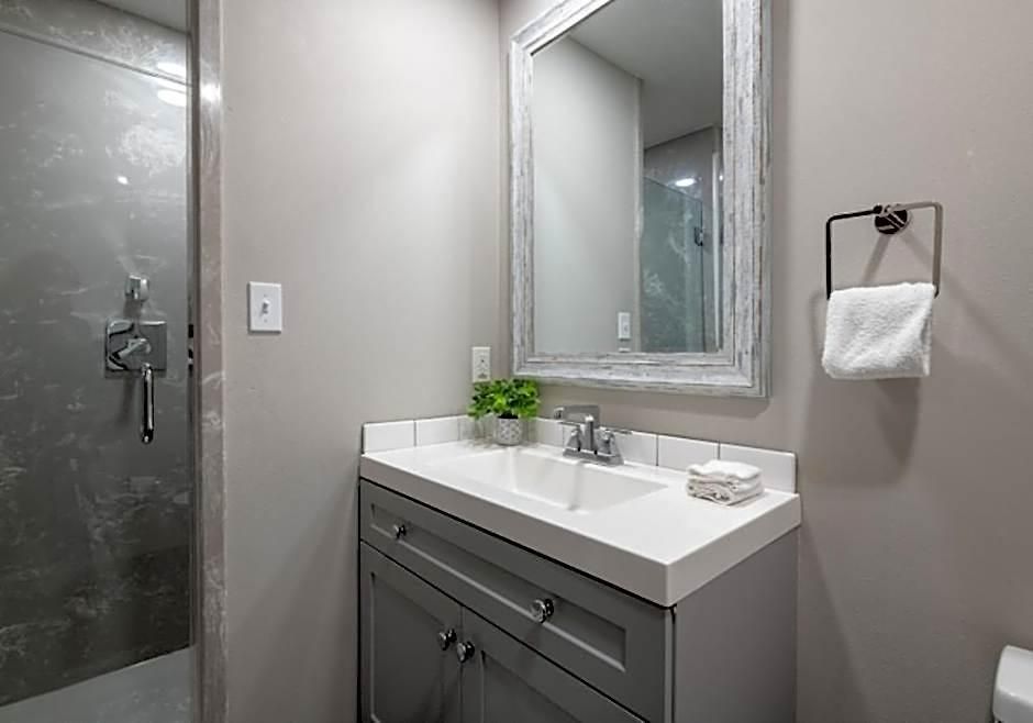 Aparthotel Bywater 3*