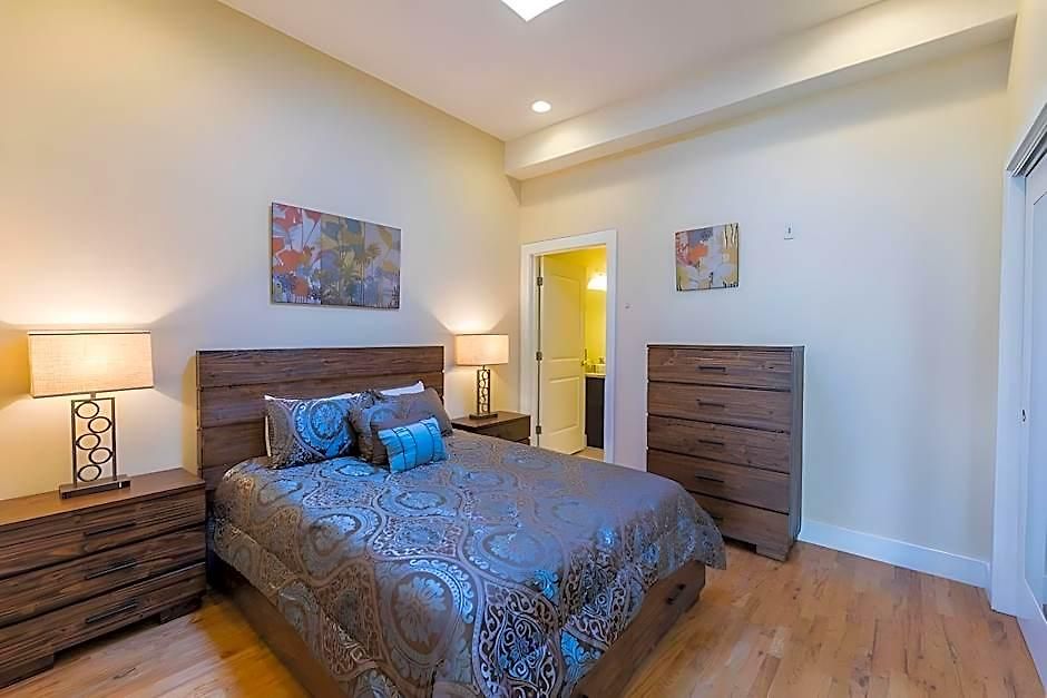 Merchant Lofts 3*