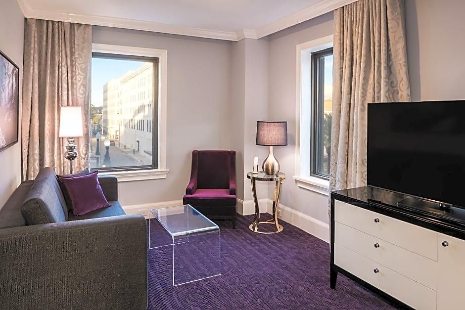 Hotel Hampton & Canal St. French Quarter New Orleans