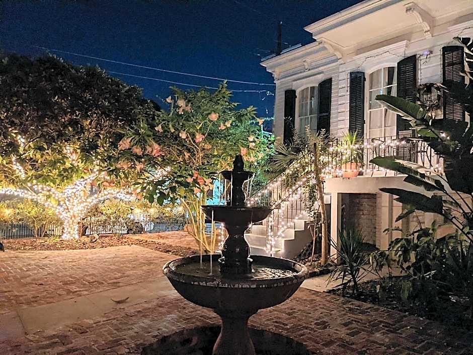 The Esplanade Mansion Bed & Breakfast