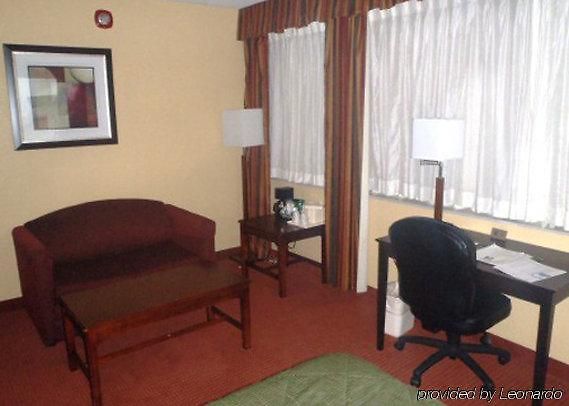 Fairfield By Marriott & Downtown French Quarter Area New Orleans