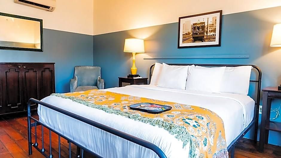 Historic Mardi Gras Hotel