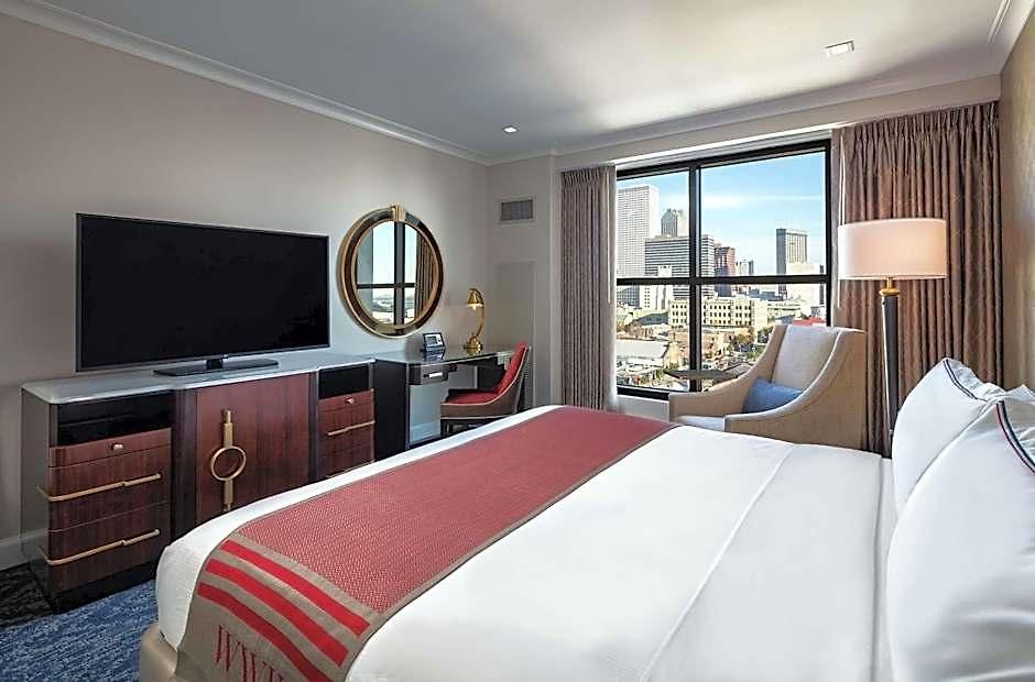 The Higgins New Orleans, Curio Collection By Hilton New Orleans
