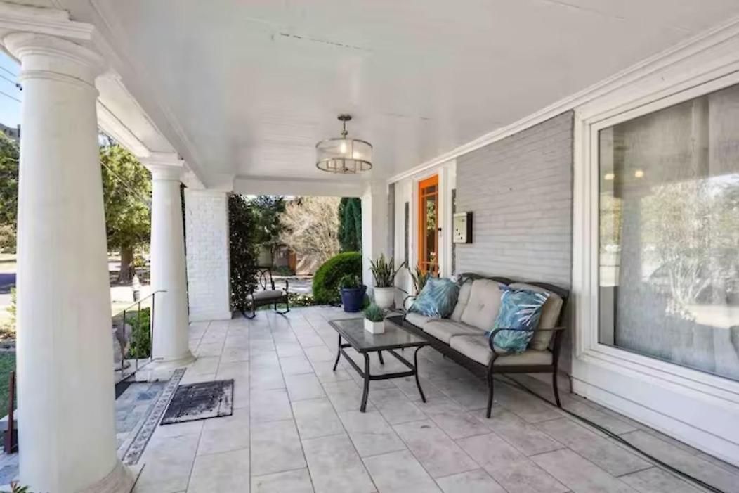 Grand Craftsman Style Heated Pool * New Orleans