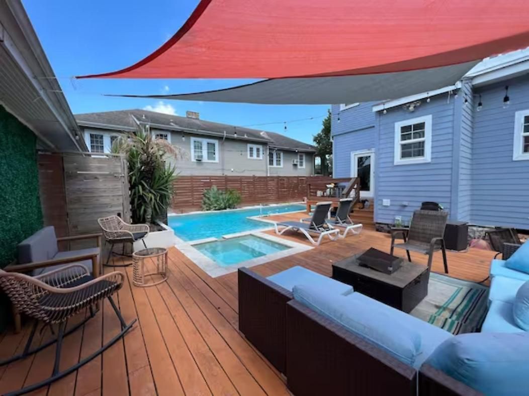 Holiday home Grand Craftsman Style Heated Pool