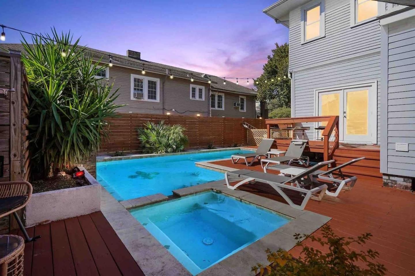 Grand Craftsman Style Heated Pool Holiday home