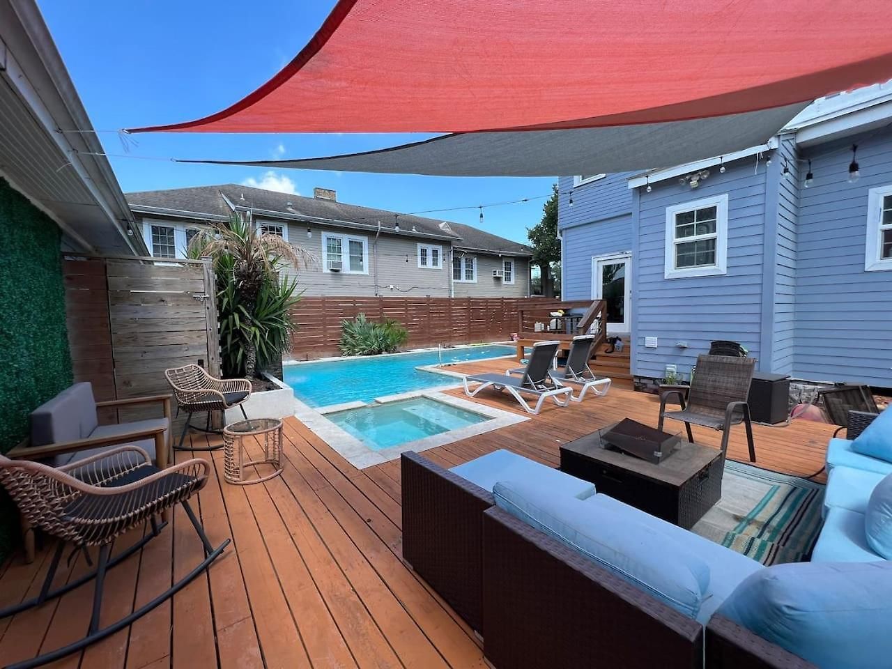 Holiday home Grand Craftsman Style Heated Pool *