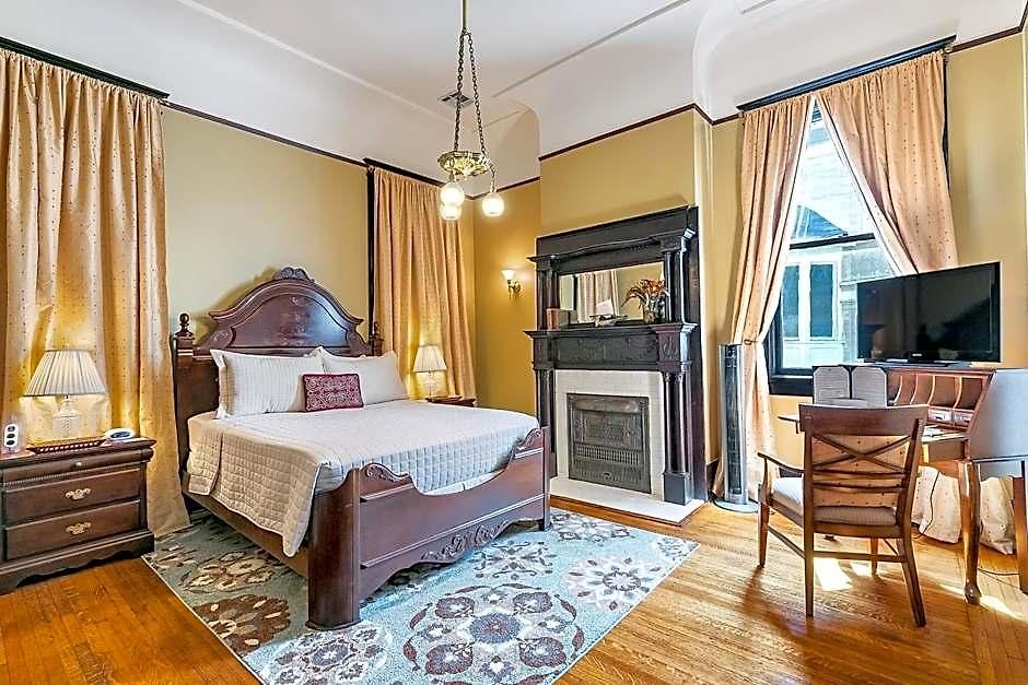 Bed & Breakfast Canal Street 3*