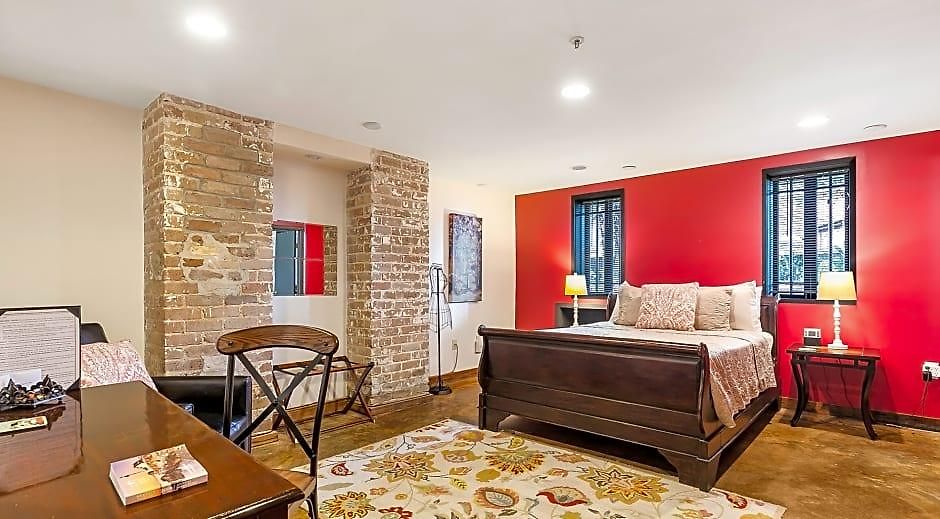 Bed & Breakfast Canal Street