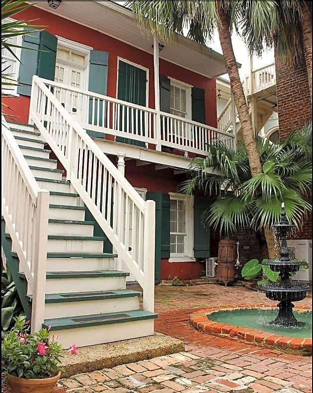 St. Pierre French Quarter