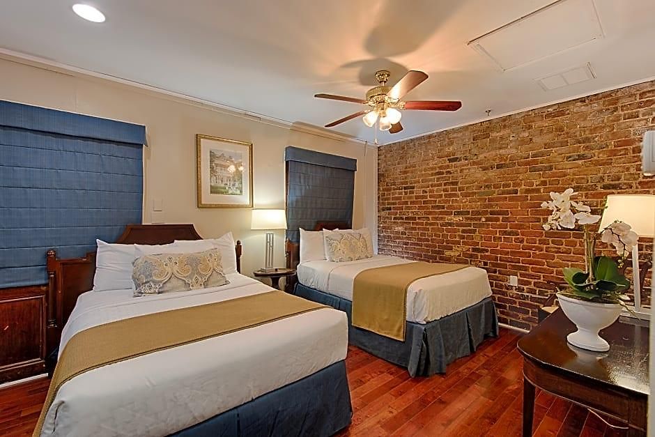 St. Pierre French Quarter Hotel 3*