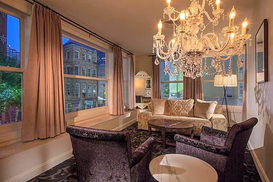 International House Hotel 4*