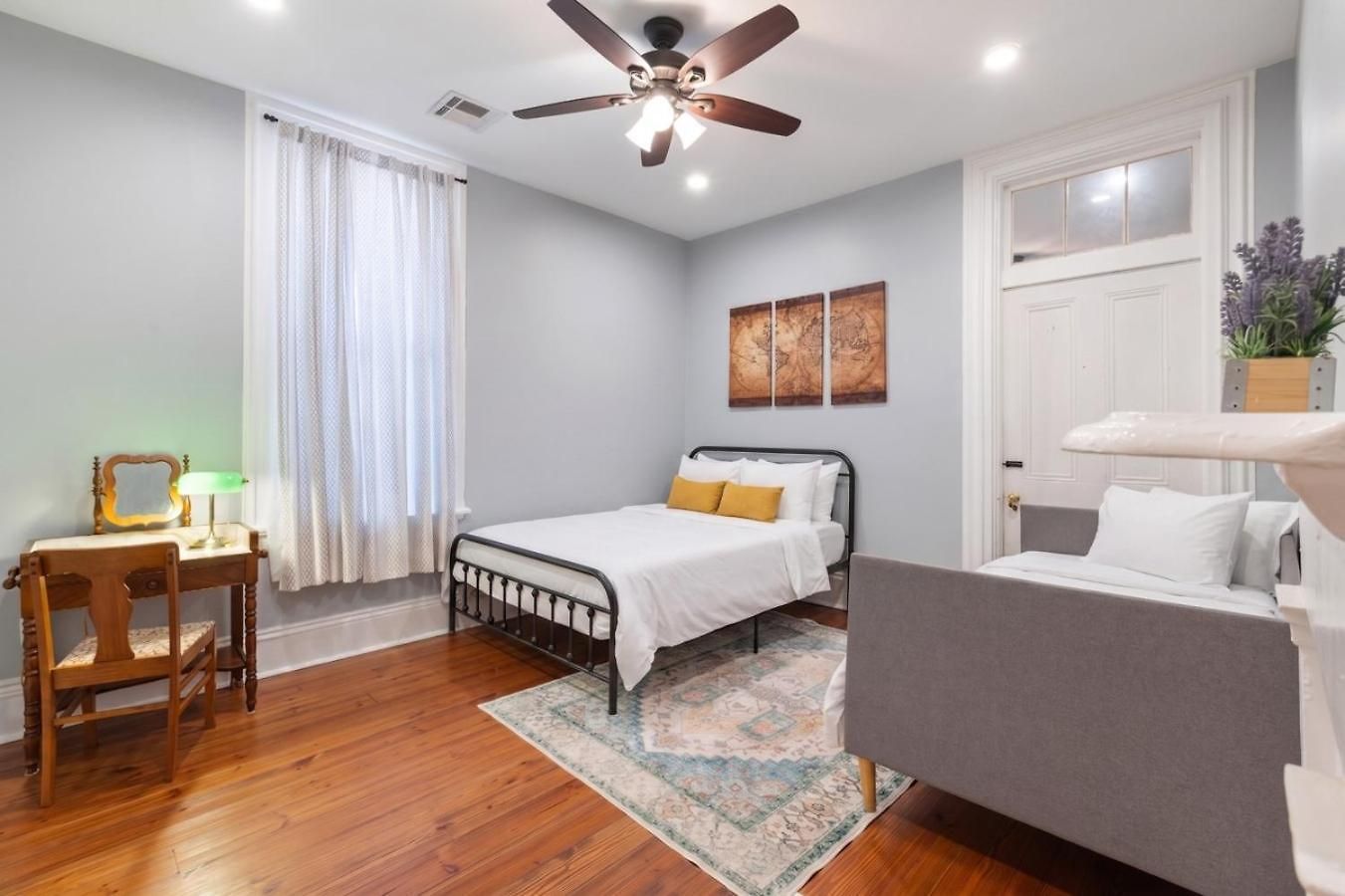 Bed & Breakfast Elysian Historic - 4 Bed-4 Ensuite Baths 4*